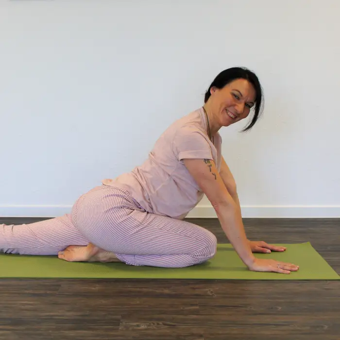Sandra Wrobel Yoga-Lehrerin und Studioleitung - Yoga an der Marina Gelsenkirchen - Hatha Yoga